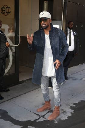 September 30, 2026, New York, New York, USA: SHEMAR MOORE arrives at ABC studios in Tribeca, New York City for Ã¢â‚¬ËœLive With Kelly and MarkÃ¢ New York USA  - ZUMAh16_ 20260930_zaf_h16_045 Copyright: xDanxHerrickx