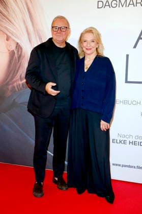 Joachim Krol and Dagmar Manzel at the premiere of the movie *Alte Liebe* at the Kino International in Berlin, September 30, 2026 Foto:xA.xBuggex xFuturexImagex liebe_6921
