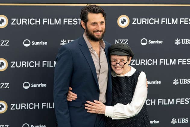 Bardo Böhlefeld and Katharina Thalbach at the premiere of the feature film *Lieblingsmenschen: The Extraordinary Friendship of Agnes and Amir* at the 22nd Zurich Film Festival at Arthouse Le Paris in Zurich, September 30, 2026 Foto:xA.xRaemyx xFuturexImagex lieblingsmenschen_6907