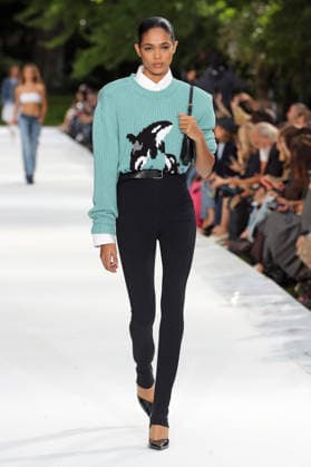 PFW - Stella McCartney Runway A model walks the runway during the Stella McCartney Womenswear Spring Summer 2027 show as part of Paris Fashion Week on September 30, 2026 in Paris, France. Photo by Alain-Gil Gonzalez ABACAPRESS.COM Paris France  Copyright: xGonzalezxAlain-Gil ABACAx