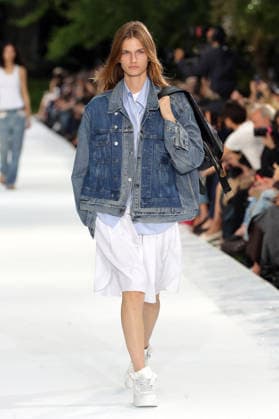 PFW - Stella McCartney Runway A model walks the runway during the Stella McCartney Womenswear Spring Summer 2027 show as part of Paris Fashion Week on September 30, 2026 in Paris, France. Photo by Alain-Gil Gonzalez ABACAPRESS.COM Paris France  Copyright: xGonzalezxAlain-Gil ABACAx