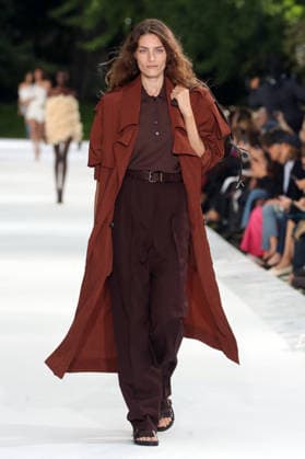 PFW - Stella McCartney Runway A model walks the runway during the Stella McCartney Womenswear Spring Summer 2027 show as part of Paris Fashion Week on September 30, 2026 in Paris, France. Photo by Alain-Gil Gonzalez ABACAPRESS.COM Paris France  Copyright: xGonzalezxAlain-Gil ABACAx