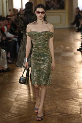PFW - Balmain Runway A model walks the runway during the Balmain Womenswear Spring Summer 2027 show as part of Paris Fashion Week on September 30, 2026 in Paris, France. Photo by Alain-Gil Gonzalez ABACAPRESS.COM Paris France  Copyright: xGonzalezxAlain-Gil ABACAx