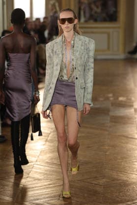 PFW - Balmain Runway A model walks the runway during the Balmain Womenswear Spring Summer 2027 show as part of Paris Fashion Week on September 30, 2026 in Paris, France. Photo by Alain-Gil Gonzalez ABACAPRESS.COM Paris France  Copyright: xGonzalezxAlain-Gil ABACAx