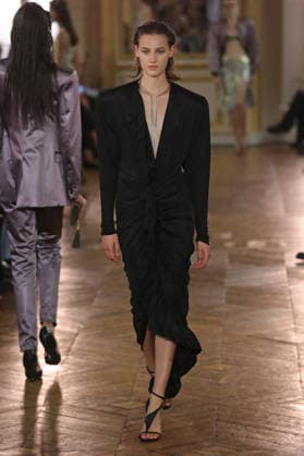 PFW - Balmain Runway A model walks the runway during the Balmain Womenswear Spring Summer 2027 show as part of Paris Fashion Week on September 30, 2026 in Paris, France. Photo by Alain-Gil Gonzalez ABACAPRESS.COM Paris France  Copyright: xGonzalezxAlain-Gil ABACAx