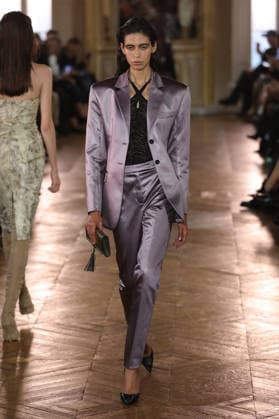 PFW - Balmain Runway A model walks the runway during the Balmain Womenswear Spring Summer 2027 show as part of Paris Fashion Week on September 30, 2026 in Paris, France. Photo by Alain-Gil Gonzalez ABACAPRESS.COM Paris France  Copyright: xGonzalezxAlain-Gil ABACAx