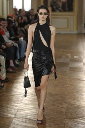 PFW - Balmain Runway A model walks the runway during the Balmain Womenswear Spring Summer 2027 show as part of Paris Fashion Week on September 30, 2026 in Paris, France. Photo by Alain-Gil Gonzalez ABACAPRESS.COM Paris France  Copyright: xGonzalezxAlain-Gil ABACAx