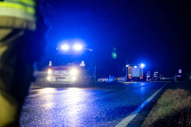 Wildlife crossing causes rear-end collision, one person injured On October 1, 2026, at approximately 6:30 a.m., a rear-end collision occurred on the L236 between Winde