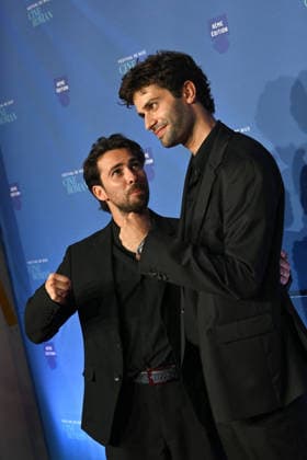 Charles Benoin, producer of the film *Only What We Carry*, and Liam Hellmann Red carpet at the third night of the Cinéroman Festival at Pathé Gare du Sud in Nice on September 30, 2026 Bruno Bebert Dominique Jacovides Bestimage Red carpet at the third night of the Cinéroman Festival at Pathé Gare du Sud in Nice on September 30, 2026, Nice, France  Copyright: xDominiquexJacovidesx-xBrunoxBebertx xBestimagexDominiquexJacovidesx-xBrunoxBebertx xBestimagex