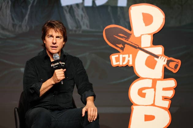 Hollywood star Tom Cruise in Seoul Hollywood star Tom Cruise in Seoul Hollywood actor Tom Cruise responds to reporters questions during a press conference in Seoul on Oct. 1, 2026, to promote the film Digger, which will hit local screens in South Korea on Oct. 3. (Yonhap) 2026-10-01 15:52:30 <Copyright ¨Ï 1980-2026 YONHAPNEWS AGENCY. .> ¼­¿ïÆ¯º°½Ã EDITORIAL USE ONLY  Copyright: xx star ???x yonphotos257250