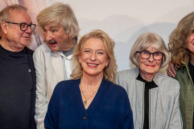 ABB ALTELIEBE: Joachim Krol, Christoph Hein, Dagmar Manzel, Liane Duesterhoeft, and screenwriter Laila Stieler at the premiere of *Alte Liebe* at the Kino International in Berlin on September 30, 2026, Berlin, Germany