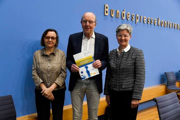 ABB BPK Carmen Scheibenbogen, German hematologist-oncologist and professor of immunology at Berlin’s Charité; Prof. Dr. Norbert Suttorp from the Interdisciplinary Group for Infectious Diseases, Pulmonology, and Critical Care Medicine; Regina Therese Riphahn, a German economist, pres