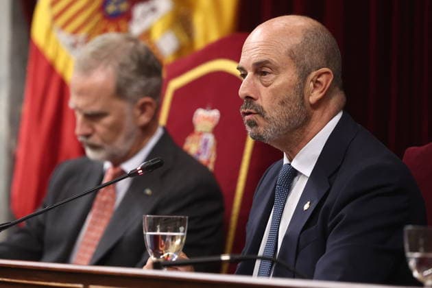 Opening of the 12th Ibero-American Parliamentary Forum at the Congress: King Felipe VI and Senate President Pedro Rollán, during the 12th Ibero-American Parliamentary Forum at the Congress of Deputies on October 1, 2026, in Madrid, Spain. The meeting brings together Ibero-American parliamentarians to address the challenges of AI, democracy, gender equality, and parliamentary diplomacy. OCTOBER 1, 2026, Madrid, Spain  Copyright: xEduardoxParrax 7811877