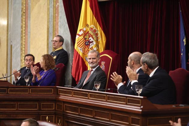 Opening of the 12th Ibero-American Parliamentary Forum at the Congress: José Manuel Albares, Minister of Foreign Affairs, the European Union, and Cooperation; Francina Armengol, President of the Congress; King Felipe VI; Pedro Rollán, President of the Senate; and the Ibero-American Secretary General, Andrés Allamand, during the 12th Ibero-American Parliamentary Forum at the Congress of Deputies on October 1, 2026, in Madrid, Spain. The meeting brings together Ibero-American parliamentarians to address the challenges of AI, democracy, gender equality, and parliamentary diplomacy. OCTOBER 1, 2026, Madrid, Spain  Copyright: xEduardoxParrax 7811895