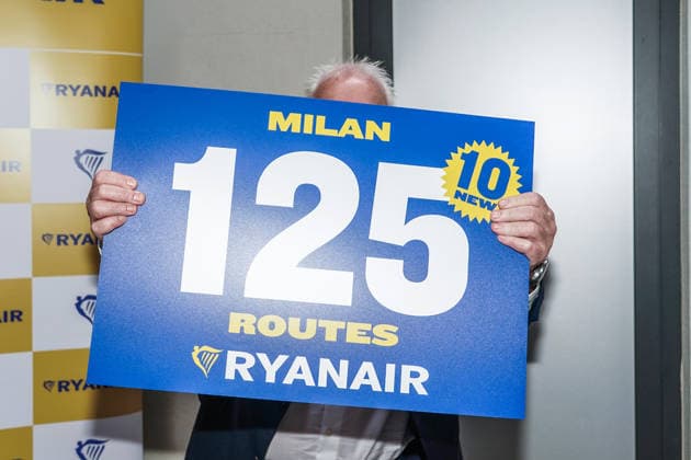 IPA89170515 - MILAN, October 1, 2026 Hotel Cristoforo Colombo: Ryanair held a press conference with CEO Eddie Wilson to present its new flight routes from Milan Malpensa and Bergamo Orio al Serio airports.  Copyright: xEmanuelexRobertoxDexCarlix xx IPA89170515