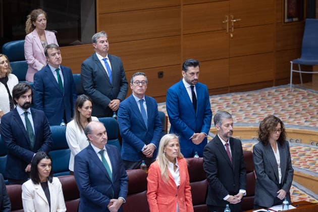 Housing Dominates This Thursday’s Plenary Session in the Assembly, Marked by Maricarmen, the protest camp, and the royal decrees. Rocío Albert, Regional Minister of Economy, Finance, and Employment for the Community of Madrid (1st row, 3rd from right), and Miguel Ángel García Martín, Regional Minister of the Presidency, Justice, and Local Administration for the Community of Madrid (1st row, 2nd from right), and the President of the Community of Madrid, Isabel Díaz Ayuso (1st row, right), during a plenary session of the Madrid Assembly on October 1, 2026, in Madrid, Spain. Housing dominates this Thursday’s plenary session, October 1, in the Madrid Assembly—a session marked by the eviction last week of 87-year-old Maricarmen, which has led t Copyright: xJesusxHellinx 7811952