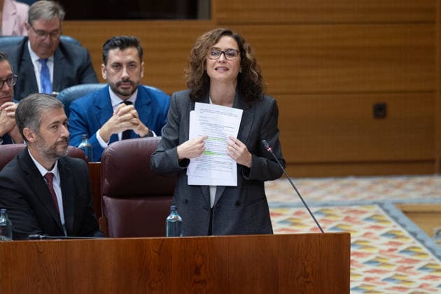 Housing Dominates This Thursday’s Plenary Session in the Assembly, Marked by Maricarmen, the Protest Camp, and the Royal Decrees Miguel Ángel García Martín, Regional Minister of the Presidency, Justice, and Local Administration for the Community of Madrid, front row, 2nd from the right, and the President of the Community of Madrid, Isabel Díaz Ayuso (1st row, right), during a plenary session of the Madrid Assembly on October 1, 2026, in Madrid, Spain. Housing dominates this Thursday’s plenary session, October 1, in the Madrid Assembly, marked by the eviction last week of 87-year-old Maricarmen, which has led to social unrest, including a protest camp at Puerta del Sol that has caused a new clash between the Government Delegation, City Hall Copyright: xJesusxHellinx 7811982
