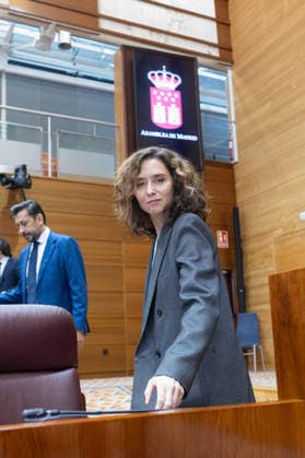 Housing dominates this Thursday’s plenary session of the Assembly, marked by the Maricarmen protest, the protest camp, and the royal decrees. The president of the Community of Madrid, Isabel Díaz Ayuso (front row, right), and the PP spokesperson in the Madrid Assembly, Carlos Díaz Pache (left), during a plenary session at the Madrid Assembly on October 1, 2026, in Madrid, Spain. Housing dominates this Thursday’s plenary session, October 1, at the Madrid Assembly, marked by the eviction of 87-year-old Maricarmen last week, which has led to social unrest, including a protest camp at Puerta del Sol that has caused a new clash between the Government Delegation, City Hall, and the Community, in addition to the push for two royal decrees, the ra Copyright: xJesusxHellinx 7812000