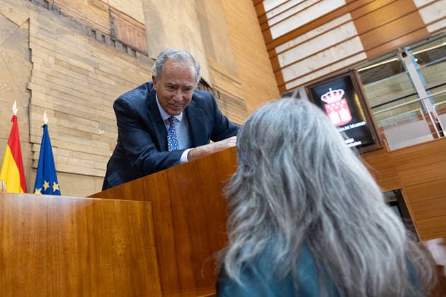 Housing Issues Dominate This Thursday’s Plenary Session of the Assembly, Marked by Maricarmen, the protest camp, and the royal decrees. The president of the Madrid Regional Assembly’s presiding board, Enrique Matías Ossorio Crespo, during a plenary session at the Madrid Regional Assembly on October 1, 2026, in Madrid, Spain. Housing dominates this Thursday’s plenary session, October 1, at the Madrid Assembly, marked by the eviction last week of 87-year-old Maricarmen, which has led to social unrest, including a protest camp at Puerta del Sol that has caused a new clash between the Government Delegation, City Hall, and the Regional Government, in addition to the push for two royal decrees, the ratification of which Congress will vote on Fri Copyright: xJesusxHellinx 7812167