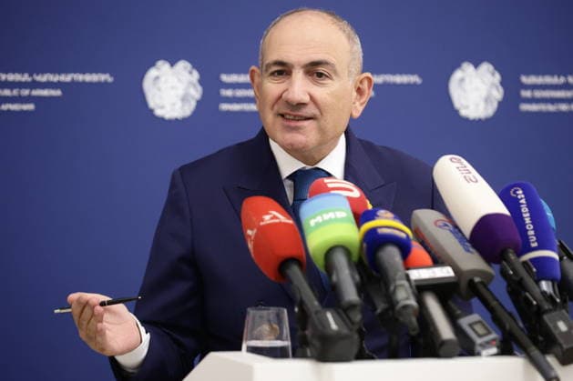 ARMENIA, YEREVAN - OCTOBER 1, 2026: Armenia s Prime Minister Nikol Pashinyan gives a press briefing Yerevan Armenia  - ZUMAt113 20261001_zaa_t113_042 Copyright: xAlexanderxPatrinx