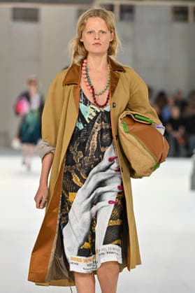 Dries Van Noten Women s Ready-to-Wear Spring Summer 2027 Collection Fashion Show during Paris Fashion Week, September 30, 2026 Dries Van Noten Women’s Ready-to-Wear Spring Summer 2027 Collection Fashion Show, during Paris Fashion Week, September 30, 2026, Paris, France  Copyright: xAgencex xBestimagexAgencex xBestimagex