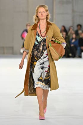 Dries Van Noten Women s Ready-to-Wear Spring Summer 2027 Collection Fashion Show during Paris Fashion Week, September 30, 2026 Dries Van Noten Women s Ready-to-Wear Spring Summer 2027 Collection Fashion Show, during Paris Fashion Week, September 30, 2026, Paris, France  Copyright: xAgencex xBestimagexAgencex xBestimagex