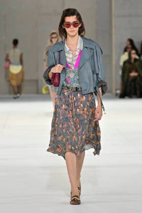 Dries Van Noten Women s Ready-to-Wear Spring Summer 2027 Collection Fashion Show during Paris Fashion Week, September 30, 2026 Dries Van Noten Women s Ready-to-Wear Spring Summer 2027 Collection Fashion Show, during Paris Fashion Week, September 30, 2026, Paris, France  Copyright: xAgencex xBestimagexAgencex xBestimagex