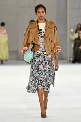 Dries Van Noten Women s Ready-to-Wear Spring Summer 2027 Collection Fashion Show during Paris Fashion Week, September 30, 2026 Dries Van Noten Women s Ready-to-Wear Spring Summer 2027 Collection Fashion Show, during Paris Fashion Week, September 30, 2026, Paris, France  Copyright: xAgencex xBestimagexAgencex xBestimagex