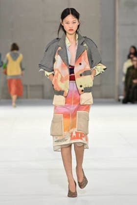 Dries Van Noten Women s Ready-to-Wear Spring Summer 2027 Collection Fashion Show during Paris Fashion Week, September 30, 2026 Dries Van Noten Women s Ready-to-Wear Spring Summer 2027 Collection Fashion Show, during Paris Fashion Week, September 30, 2026, Paris, France  Copyright: xAgencex xBestimagexAgencex xBestimagex