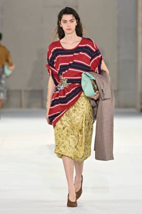 Dries Van Noten Women s Ready-to-Wear Spring Summer 2027 Collection Fashion Show during Paris Fashion Week, September 30, 2026 Dries Van Noten Women s Ready-to-Wear Spring Summer 2027 Collection Fashion Show, during Paris Fashion Week, September 30, 2026, Paris, France  Copyright: xAgencex xBestimagexAgencex xBestimagex