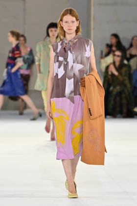 Dries Van Noten Women s Ready-to-Wear Spring Summer 2027 Collection Fashion Show during Paris Fashion Week, September 30, 2026 Dries Van Noten Women s Ready-to-Wear Spring Summer 2027 Collection Fashion Show, during Paris Fashion Week, September 30, 2026, Paris, France  Copyright: xAgencex xBestimagexAgencex xBestimagex
