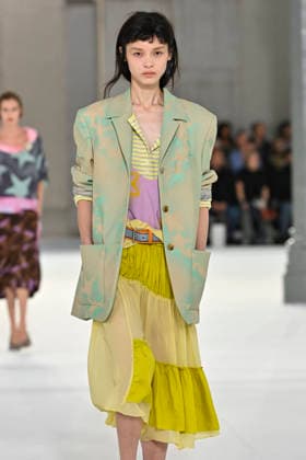 Dries Van Noten Women s Ready-to-Wear Spring Summer 2027 Collection Fashion Show during Paris Fashion Week, September 30, 2026 Dries Van Noten Women s Ready-to-Wear Spring Summer 2027 Collection Fashion Show, during Paris Fashion Week, September 30, 2026, Paris, France  Copyright: xAgencex xBestimagexAgencex xBestimagex