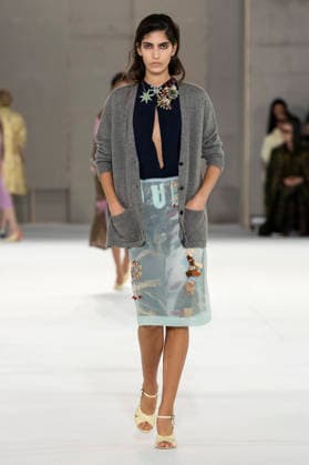 Dries Van Noten Women s Ready-to-Wear Spring Summer 2027 Collection Fashion Show during Paris Fashion Week, September 30, 2026 Dries Van Noten Women s Ready-to-Wear Spring Summer 2027 Collection Fashion Show, during Paris Fashion Week, September 30, 2026, Paris, France  Copyright: xAgencex xBestimagexAgencex xBestimagex