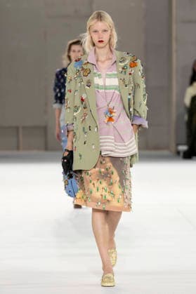 Dries Van Noten Women s Ready-to-Wear Spring Summer 2027 Collection Fashion Show during Paris Fashion Week, September 30, 2026 Dries Van Noten Women s Ready-to-Wear Spring Summer 2027 Collection Fashion Show, during Paris Fashion Week, September 30, 2026, Paris, France  Copyright: xAgencex xBestimagexAgencex xBestimagex