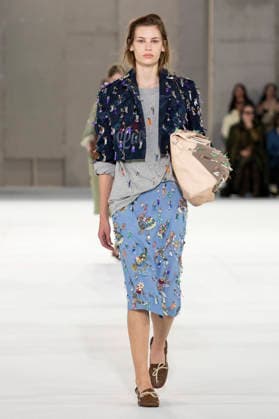 Dries Van Noten Women s Ready-to-Wear Spring Summer 2027 Collection Fashion Show during Paris Fashion Week, September 30, 2026 Dries Van Noten Women s Ready-to-Wear Spring Summer 2027 Collection Fashion Show, during Paris Fashion Week, September 30, 2026, Paris, France  Copyright: xAgencex xBestimagexAgencex xBestimagex