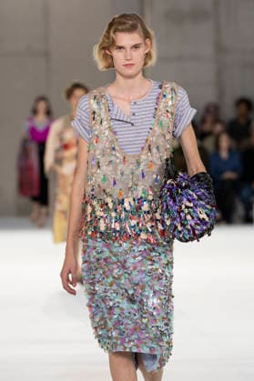 Dries Van Noten Women s Ready-to-Wear Spring Summer 2027 Collection Fashion Show during Paris Fashion Week, September 30, 2026 Dries Van Noten Women’s Ready-to-Wear Spring Summer 2027 Collection Fashion Show, during Paris Fashion Week, September 30, 2026, Paris, France  Copyright: xAgencex xBestimagexAgencex xBestimagex