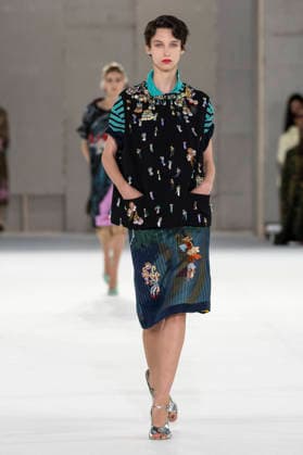 Dries Van Noten Women s Ready-to-Wear Spring Summer 2027 Collection Fashion Show during Paris Fashion Week, September 30, 2026 Dries Van Noten Women’s Ready-to-Wear Spring Summer 2027 Collection Fashion Show, during Paris Fashion Week, September 30, 2026, Paris, France  Copyright: xAgencex xBestimagexAgencex xBestimagex
