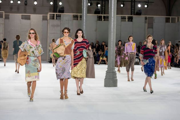 Dries Van Noten Women s Ready-to-Wear Spring Summer 2027 Collection Fashion Show during Paris Fashion Week, September 30, 2026 Dries Van Noten Women’s Ready-to-Wear Spring Summer 2027 Collection Fashion Show, during Paris Fashion Week, September 30, 2026, Paris, France  Copyright: xAgencex xBestimagexAgencex xBestimagex
