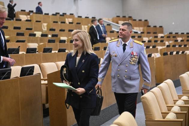 Moscow. The first session of the State Duma of the Russian Federation of the ninth convocation. State Duma Deputy Yevgeny Sobolev after the session. KomsomolskayaxPravda