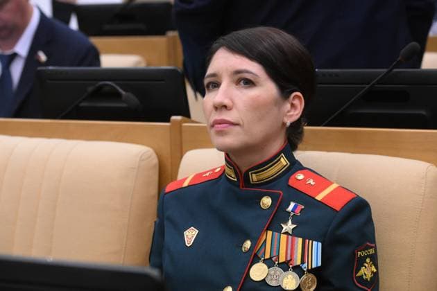 Moscow. The first session of the State Duma of the Russian Federation of the ninth convocation. State Duma Deputy Lyudmila Bolilaya before the session. KomsomolskayaxPravda