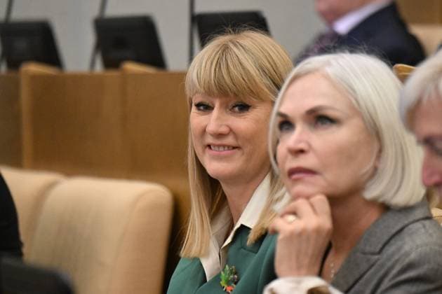 Moscow. The first session of the State Duma of the Russian Federation of the ninth convocation. First Deputy Chair of the State Duma Committee on International Affairs Svetlana Zhurova at the session. KomsomolskayaxPravda