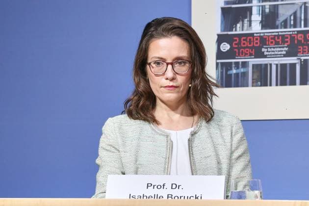 Berlin, Germany, October 1, 2026, Federal Press Conference Center, Press Conference: R V Versicherung Study, The Fears of Germans in 2026, Isabelle Borucki Copyright: xdtsxNachrichtenagenturx dts_137047