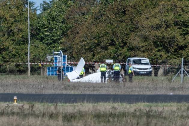 PHOTOPQR SUD OUEST XAVIER LEOTY La Rochelle La Rochelle October 1, 2026 Two dead in a plane crash in Charente-Maritime; the accident occurred at the end of the runway at the Rochefort-Saint-Agnant Air Base, October 1, 2026 PHOTO XAVIER LEOTY France Two test pilots killed in aircraft crash in Charente-Maritime Two test pilots were killed on October 1, 2026, when an aircraft crashed near Rochefort, in western France. The plane was built by Elixir Aircraft, a French company based near La Rochelle that specializes in the development of light aircraft. An investigation is underway to determine the circumstances of the accident. La Rochelle La Rochelle CHARENTE MARITIME France  Copyright: xPHOTOPQR SUDxOUEST MAXPPPxXAVIERxLEOTYx 20261001SDO9225 20261001SDO9225