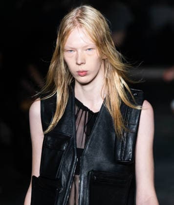Paris Fashion Week Women s Wear SPRING SUMMER 2027 Collection by ALAINPAUL, October 1, 2026, photography by Sylvie Lefort, MAXPPP 01 10 2026 @Sylvie Lefort Photography MAXPPP 10 01 26 Models showcase designs from the ALAINPAUL Women’s Spring Summer 2027 collection during Paris Fashion Week in Paris, France, October 1, 2026. The Women’s collections were presented from September 28 to October 6, 26  Copyright: xMAXPPPxsylviexlefortxphotographyx LFR202610019457 LFR202610019457