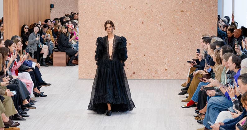 Paris Fashion Week: CHLOÉ Women s Spring Summer 2027 Collection, October 1, 2026, photographed by Sylvie Lefort, MAXPPP 01 10 2026 @Sylvie Lefort Photography MAXPPP 10 01 26 Models showcase designs from the CHLOE Women’s Spring Summer 2027 collection during Paris Fashion Week in Paris, France, October 1, 2026. The women’s collections were presented from September 28 to October 6, 26  Copyright: xmaxpppxsylviexlefortxphotographyx LFR202610019489 LFR202610019489