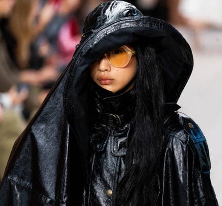 Paris Fashion Week: CHLOÉ Women s Spring Summer 2027 Collection, October 1, 2026, photographed by Sylvie Lefort, MAXPPP 01 10 2026 @Sylvie Lefort Photography MAXPPP 10 01 26 Models showcase designs from the CHLOE Women’s Spring Summer 2027 collection during Paris Fashion Week in Paris, France, October 1, 2026. The women’s collections were presented from September 28 to October 6, 26  Copyright: xmaxpppxsylviexlefortxphotographyx LFR202610019516 LFR202610019516