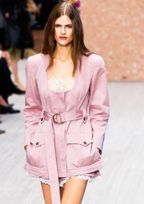 Paris Fashion Week: CHLOÉ Women s Spring Summer 2027 Collection, October 1, 2026, photographed by Sylvie Lefort, MAXPPP 01 10 2026 @Sylvie Lefort Photography MAXPPP 10 01 26 Models showcase designs from the CHLOE Women’s Spring Summer 2027 collection during Paris Fashion Week in Paris, France, October 1, 2026. The women’s collections were presented from September 28 to October 6, 26  Copyright: xmaxpppxsylviexlefortxphotographyx LFR202610019519 LFR202610019519