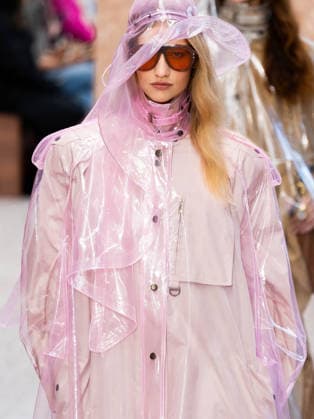 Paris Fashion Week: CHLOÉ Women s Spring Summer 2027 Collection, October 1, 2026, photographed by Sylvie Lefort, MAXPPP 01 10 2026 @Sylvie Lefort Photography MAXPPP 10 01 26 Models showcase designs from the CHLOE Women’s Spring Summer 2027 collection during Paris Fashion Week in Paris, France, October 1, 2026. The women’s collections were presented from September 28 to October 6, 26  Copyright: xmaxpppxsylviexlefortxphotographyx LFR202610019528 LFR202610019528