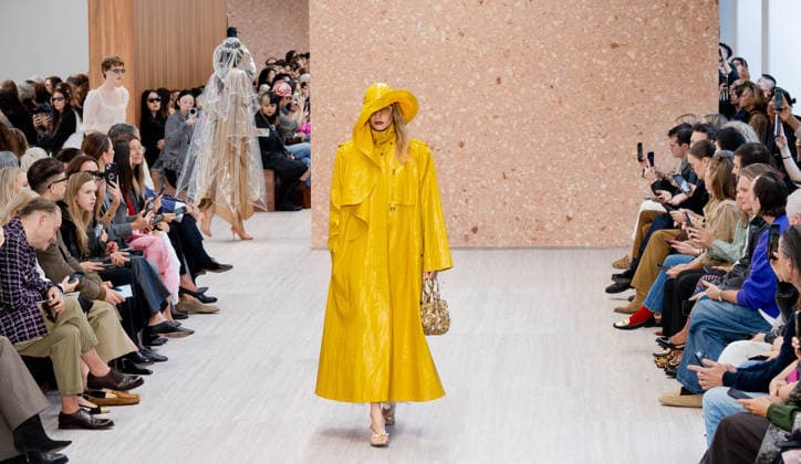 Paris Fashion Week: CHLOÉ Women s Spring Summer 2027 Collection, October 1, 2026, photographed by Sylvie Lefort, MAXPPP 01 10 2026 @Sylvie Lefort Photography MAXPPP 10 01 26 Models showcase designs from the CHLOE Women’s Spring Summer 2027 collection during Paris Fashion Week in Paris, France, October 1, 2026. The women’s collections were presented from September 28 to October 6, 26  Copyright: xmaxpppxsylviexlefortxphotographyx LFR202610019533 LFR202610019533