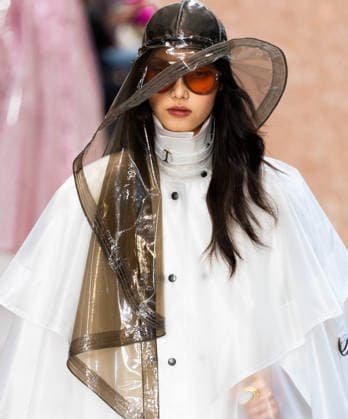 Paris Fashion Week: CHLOÉ Women s Spring Summer 2027 Collection, October 1, 2026, photographed by Sylvie Lefort, MAXPPP 01 10 2026 @Sylvie Lefort Photography MAXPPP 10 01 26 Models showcase designs from the CHLOE Women’s Spring Summer 2027 collection during Paris Fashion Week in Paris, France, October 1, 2026. The women’s collections were presented from September 28 to October 6, 26  Copyright: xmaxpppxsylviexlefortxphotographyx LFR202610019535 LFR202610019535
